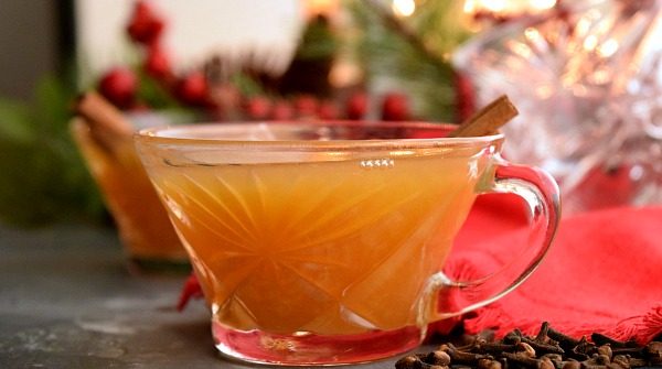 glass of Crockpot Christmas Wassail