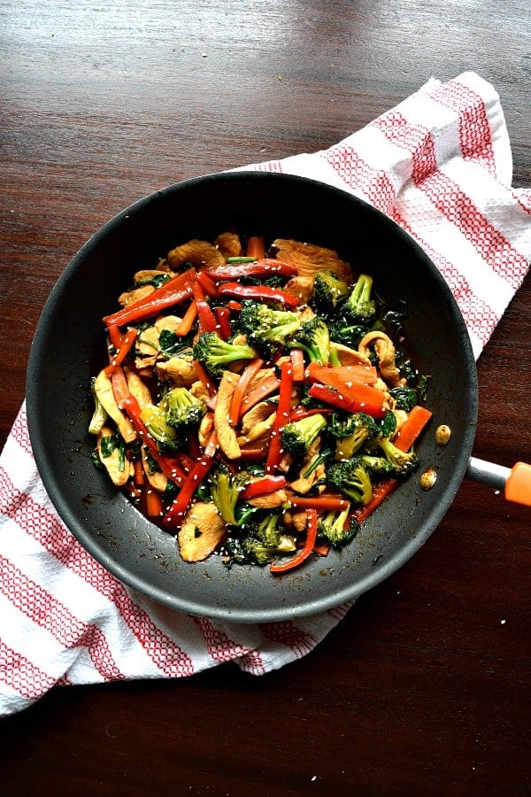 https://theschmidtywife.com/wp-content/uploads/2018/04/chicken-stir-fry-2.jpg