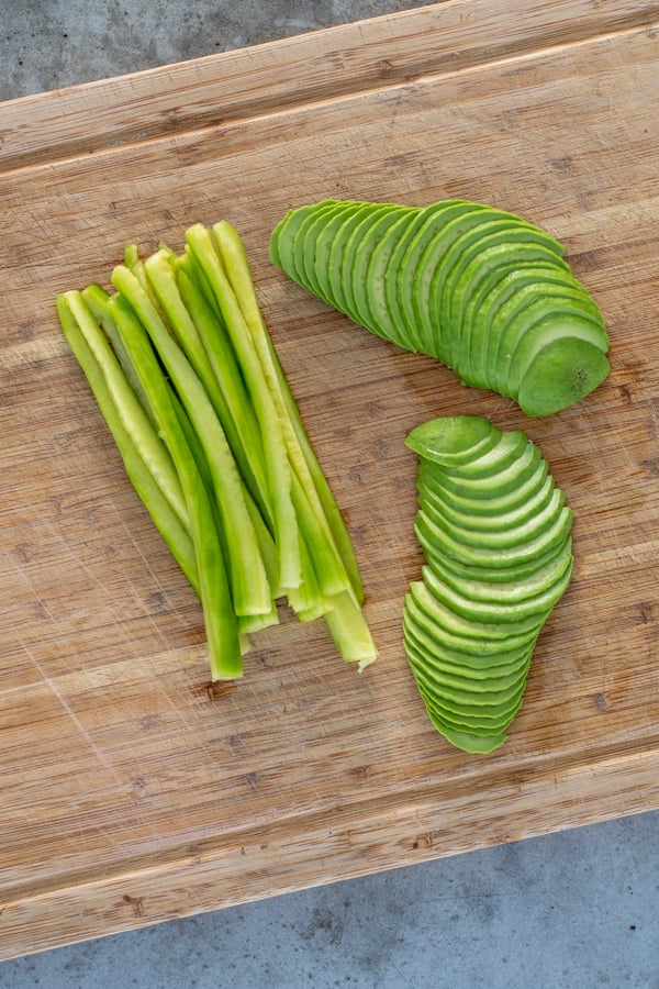 https://theschmidtywife.com/wp-content/uploads/2021/02/Sliced_Cucumber_Avocado.jpg